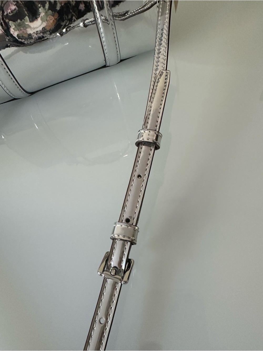 Michael Kors travel crossbody or handbag, silver, mirror finish,new with tag - Picture 13 of 16